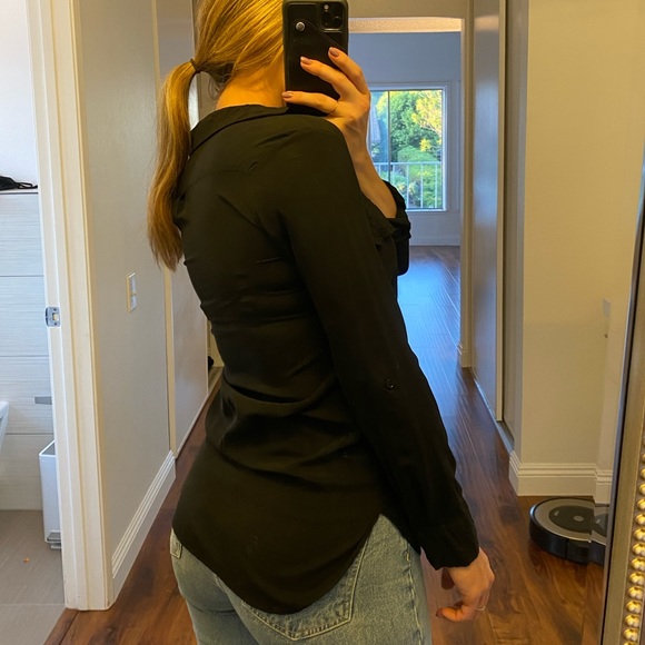 Zara 100% viscose Black Button up. Size XS - Picture 3 of 7